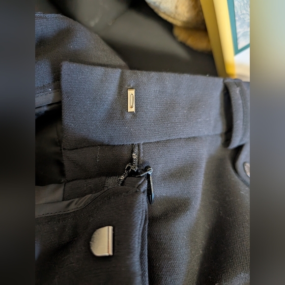 2/$20 Sandra Angelozzi Classic Black Pencil Skirt Size 6 - Picture 4 of 9